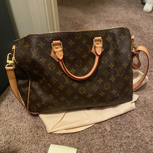 Louis Vuitton Handbags - EUC Louis Vuitton Monogram Speedy 35 Bandouliere